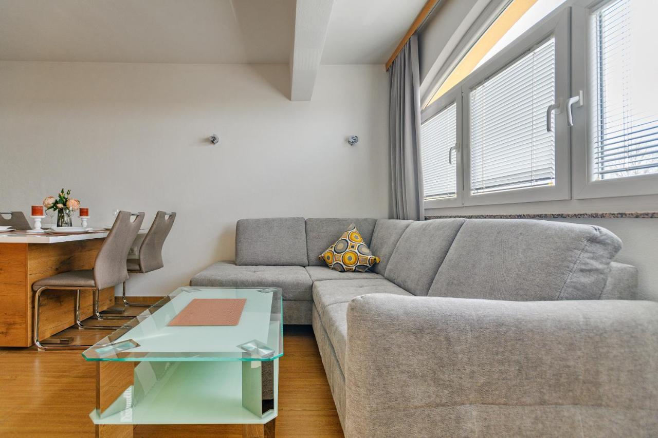 Comfort Apartments In Peaceful Area Zadar - With Garden מראה חיצוני תמונה