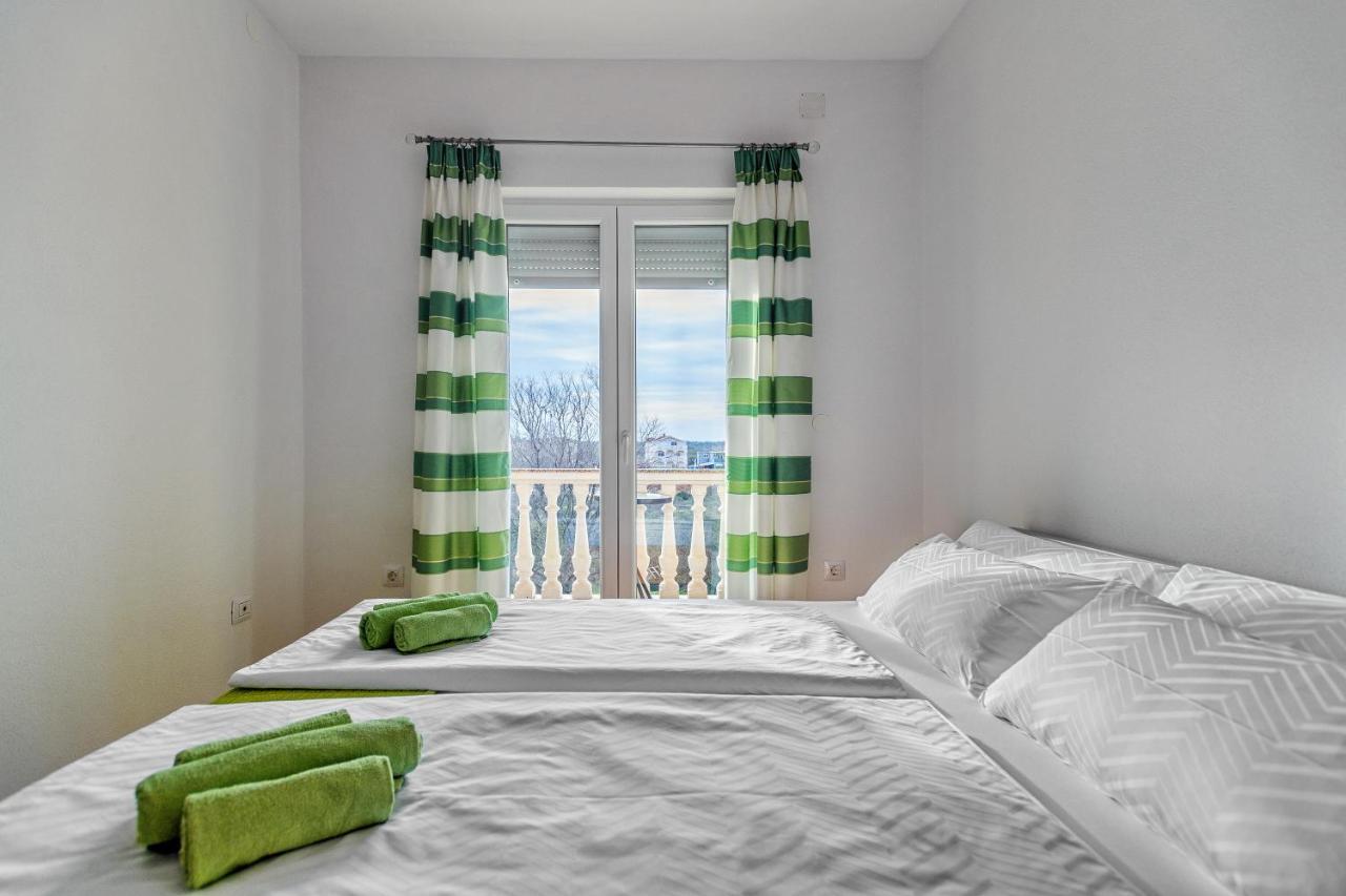 Comfort Apartments In Peaceful Area Zadar - With Garden מראה חיצוני תמונה