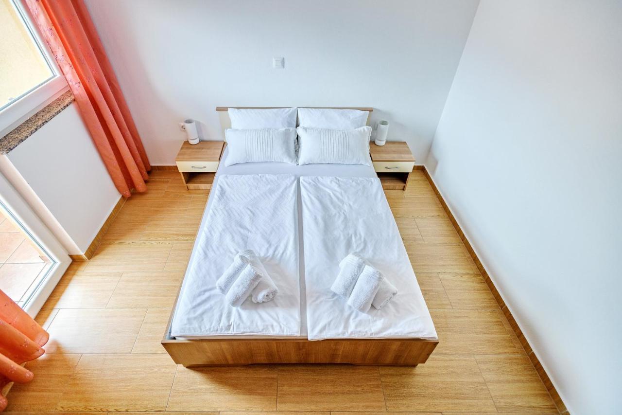 Comfort Apartments In Peaceful Area Zadar - With Garden מראה חיצוני תמונה