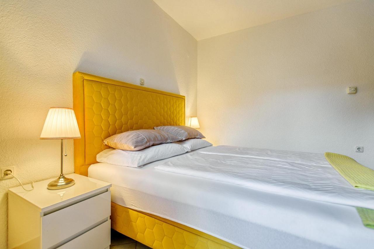 Comfort Apartments In Peaceful Area Zadar - With Garden מראה חיצוני תמונה