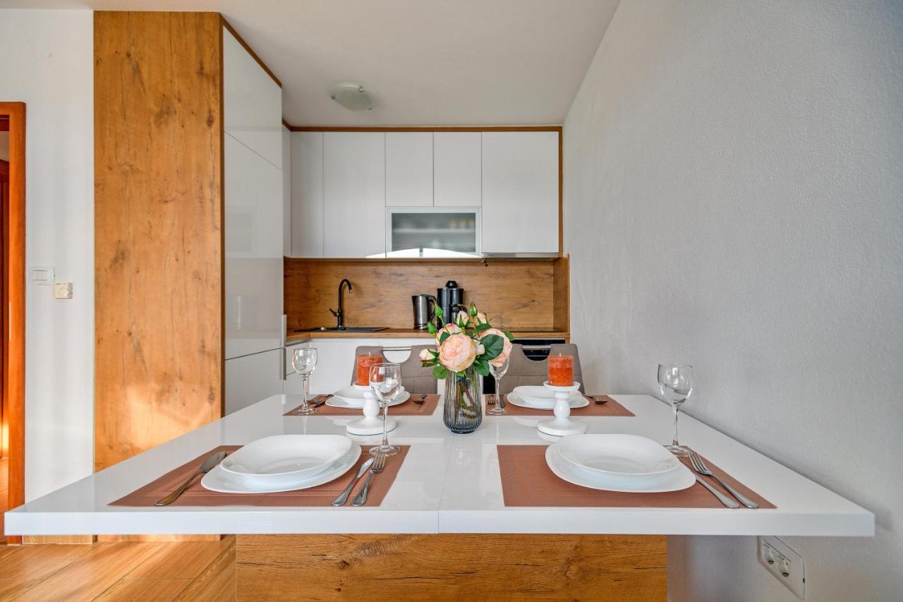 Comfort Apartments In Peaceful Area Zadar - With Garden מראה חיצוני תמונה
