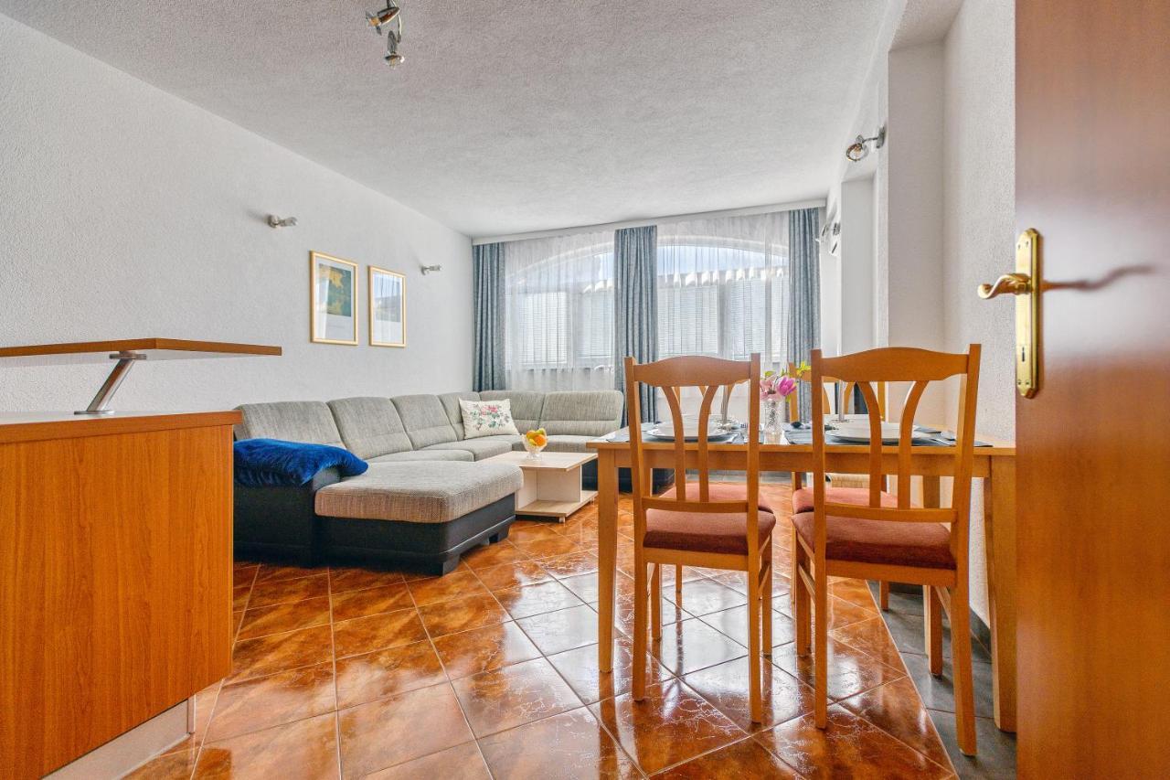 Comfort Apartments In Peaceful Area Zadar - With Garden מראה חיצוני תמונה