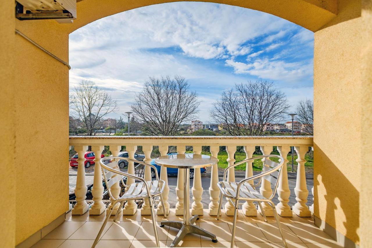 Comfort Apartments In Peaceful Area Zadar - With Garden מראה חיצוני תמונה