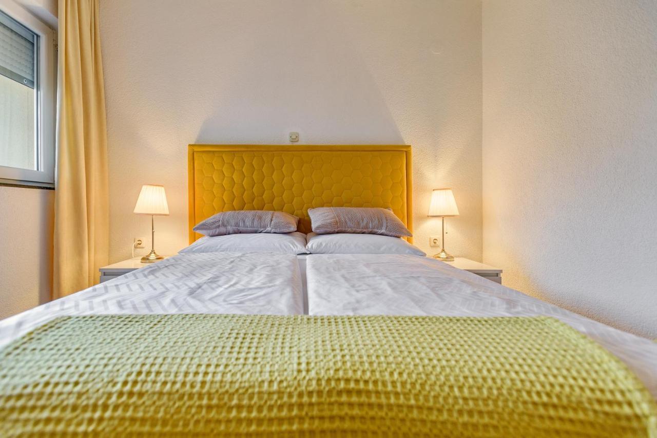 Comfort Apartments In Peaceful Area Zadar - With Garden מראה חיצוני תמונה