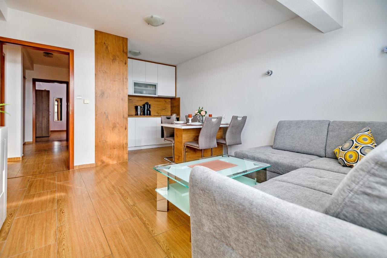 Comfort Apartments In Peaceful Area Zadar - With Garden מראה חיצוני תמונה