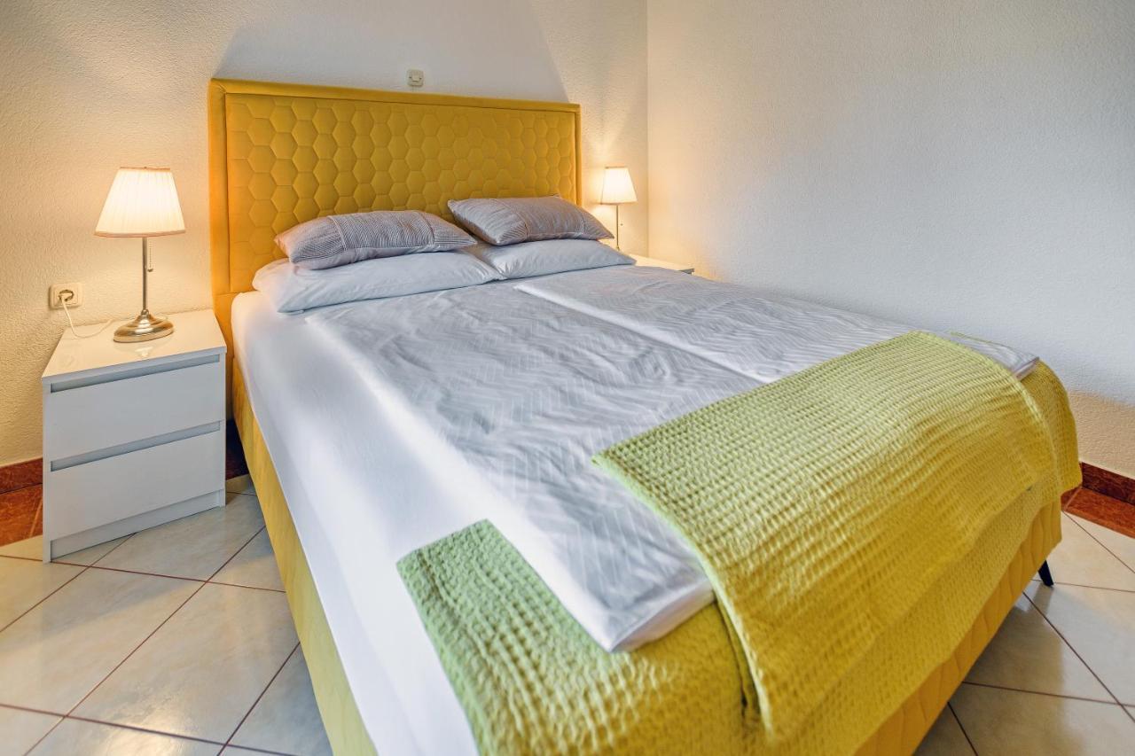 Comfort Apartments In Peaceful Area Zadar - With Garden מראה חיצוני תמונה