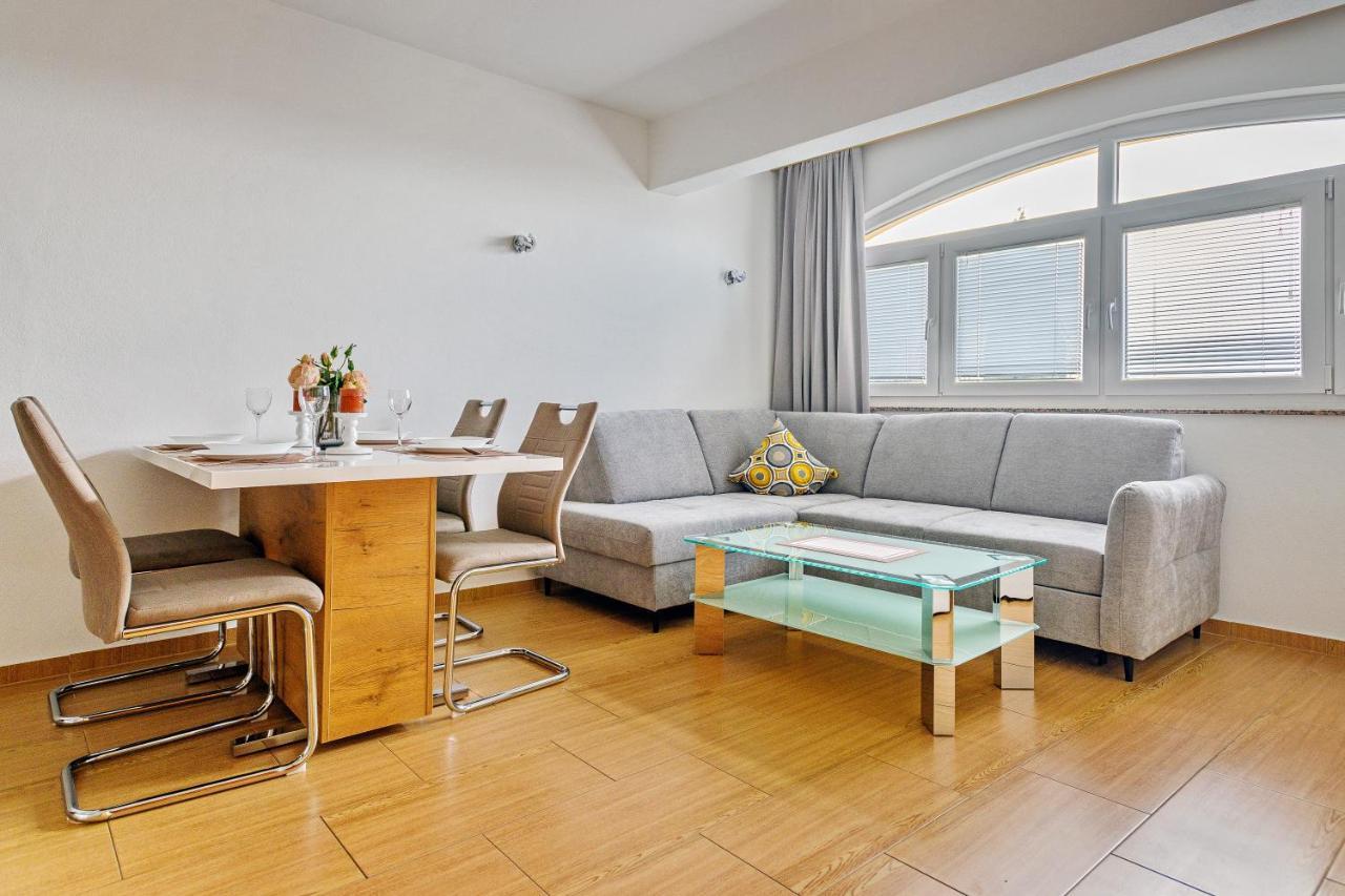 Comfort Apartments In Peaceful Area Zadar - With Garden מראה חיצוני תמונה